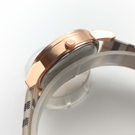 British Plaid Watch Femininity Fashion Belt Stitching Calendar Ladies Watch PT-007